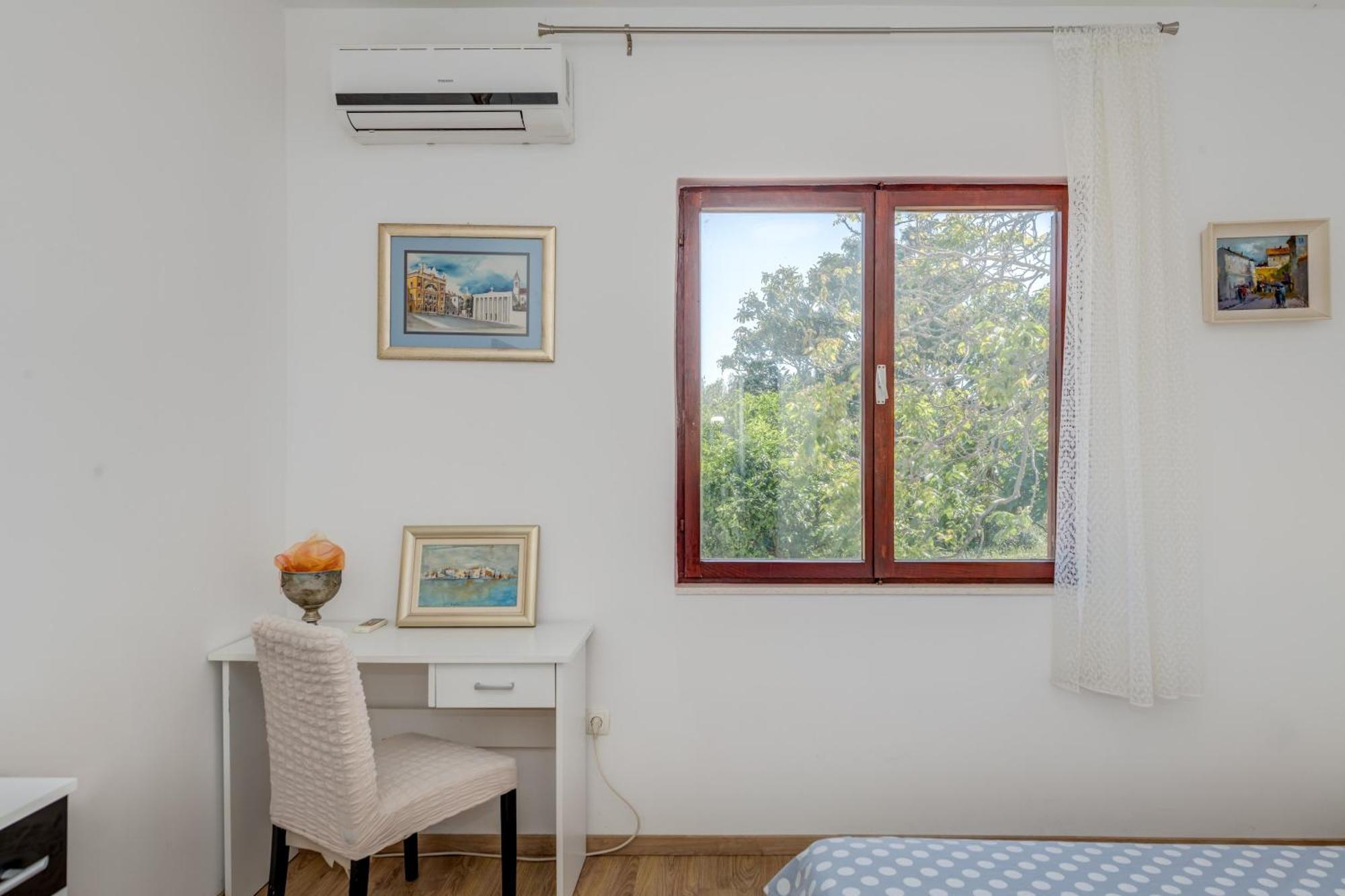 Beachfront Apartment Drazen, With Garden And Parking Split Exterior foto
